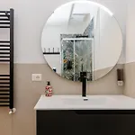Costanza Home, Moderno Ed Elegante Nel Cuore Della Citta Di Milano, Nuova Metro Blu, Comodo Per Duomo, San Siro E Rho Fiera Apartment *