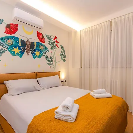 Costanza Home, Moderno Ed Elegante Nel Cuore Della Citta Di Milano, Nuova Metro Blu, Comodo Per Duomo, San Siro E Rho Fiera Διαμέρισμα Μιλάνο
