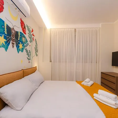 Διαμέρισμα Costanza Home, Moderno Ed Elegante Nel Cuore Della Citta Di Milano, Nuova Metro Blu, Comodo Per Duomo, San Siro E Rho Fiera